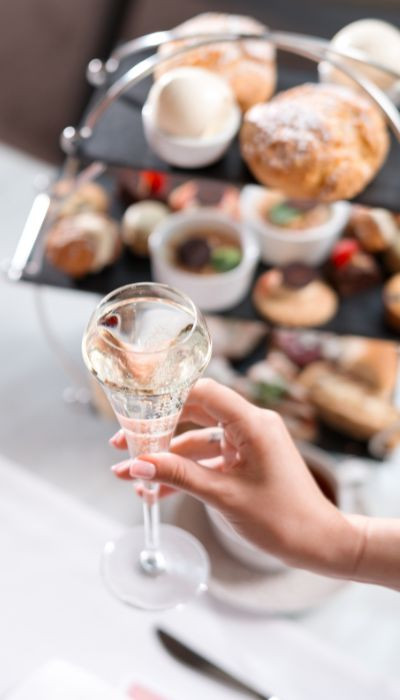 Untitled design www.fitzwilliamhotelbelfast.com_v3