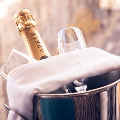 Untitled design www.fitzwilliamhotelbelfast.com_v3