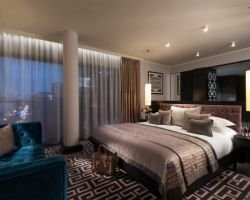 Hop into Luxury – Your Easter Escape Awaits!