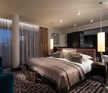 Bredrrom www.fitzwilliamhotelbelfast.com_v3